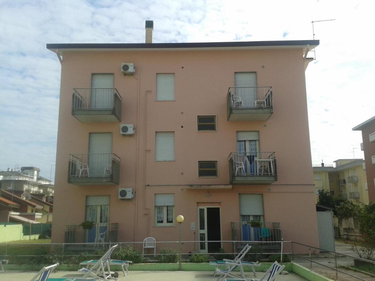 Appartamenti Gilda Lido di Jesolo Esterno foto